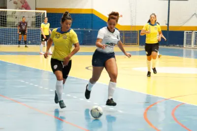 DEFINIDAS AS SEMIFINAIS DO CAMPEONATO MUNICIPAL DE FUTSAL FEMININO