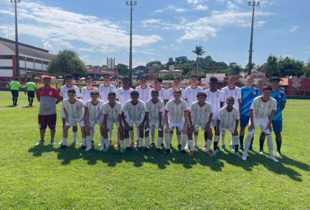 Equipe de futebol masculino “Santa Sofia” de Pedreira estreou na Copa ADR