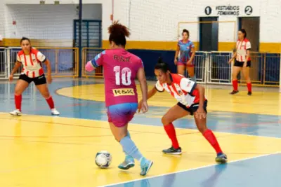 ADAGA E PODEROSAS FARÃO A GRANDE FINAL DO CAMPEONATO DE FUTSAL FEMININO