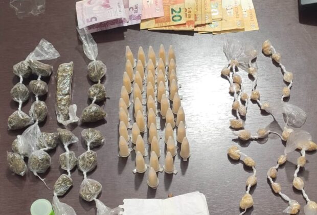 Desmantelamento de Esquema de Tráfico de Drogas em Cosmópolis: Adolescente de 17 Anos Envolvido em Operação Policial”