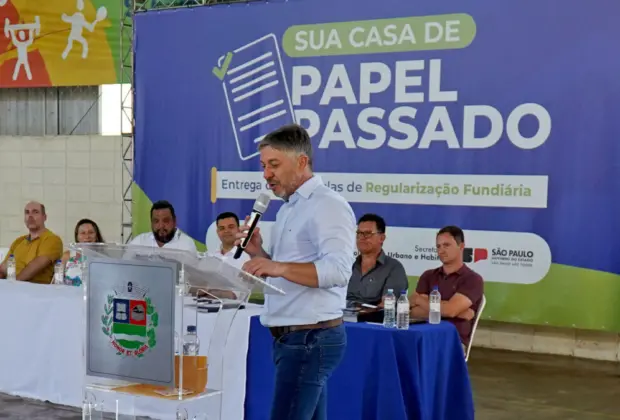 Martinho Prado: entregue a titularidade de propriedade para 99 moradores da Vila Esperança