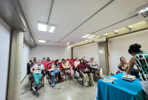 Encontro Municipal de Enfermagem de Amparo enfatiza dia do enfermeiro e valorização do profissional no SUS