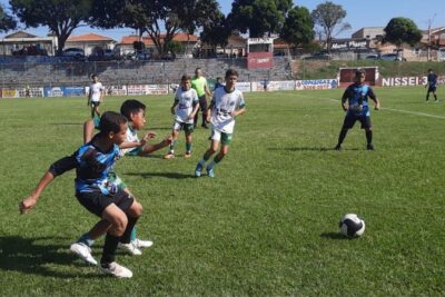 2ª rodada do Campeonato Municipal de Futebol Base teve goleada e muita disputa