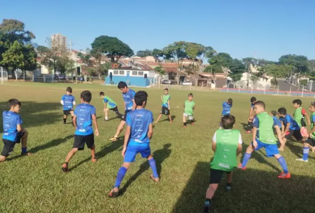 Futebol de Campo do Projeto Esporte é Saúde se prepara para Copa Virgolino
