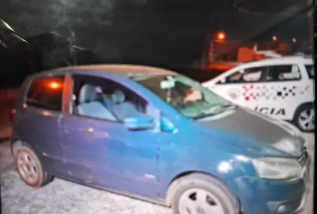 Veículo roubado é encontrado abandonado em Mogi Guaçu