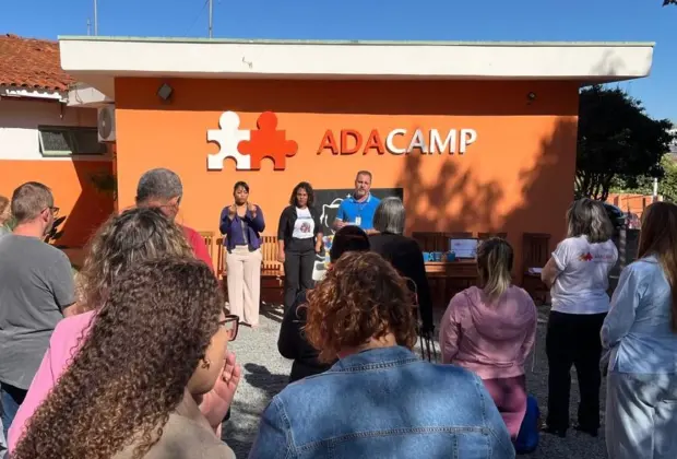 Cerimônia na Adacamp celebra o Dia Mundial do Orgulho Autista