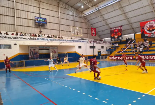 ‘CHUVA DE GOLS’ MARCA RODADAS DAS TAÇAS OURO E PRATA DO CAMPEONATO AMADOR DE FUTSAL DE JAGUARIÚNA NO FIM DE SEMANA