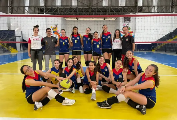 Vitória Marcante da Equipe de Voleibol Sub-16 de Santo Antônio de Posse na ADR