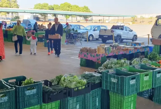 Feira orgânica da Ceasa ganha novo espaço no Mercado de Flores