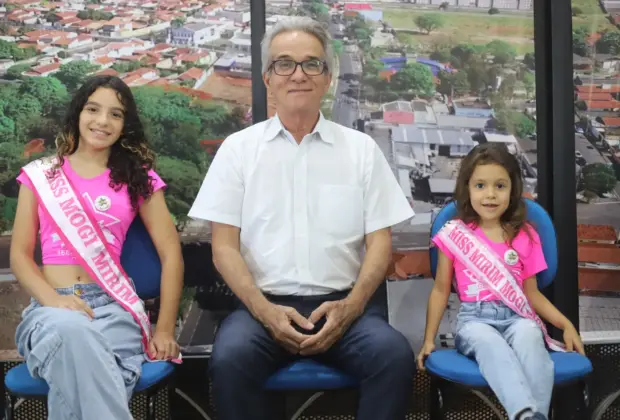 PREFEITO PAULO SILVA RECEBE AS IRMÃS QUE DISPUTARÃO A FINAL DO MISS SÃO PAULO