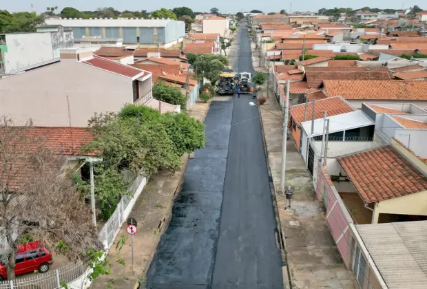 Ruas Americana e Porto Ferreira recebem novo recapeamento asfáltico