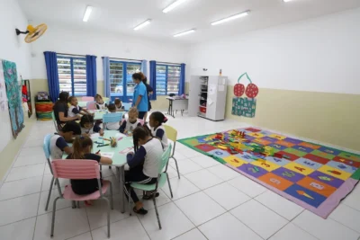 Prefeitura nomeia mais 50 aprovados em concursos públicos; maioria é para a Educação