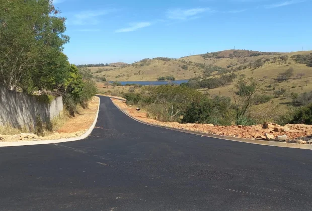 Prefeitura de Pedreira concluiu a Pavimentação Asfáltica de Ruas do bairro Altos de Santa Clara