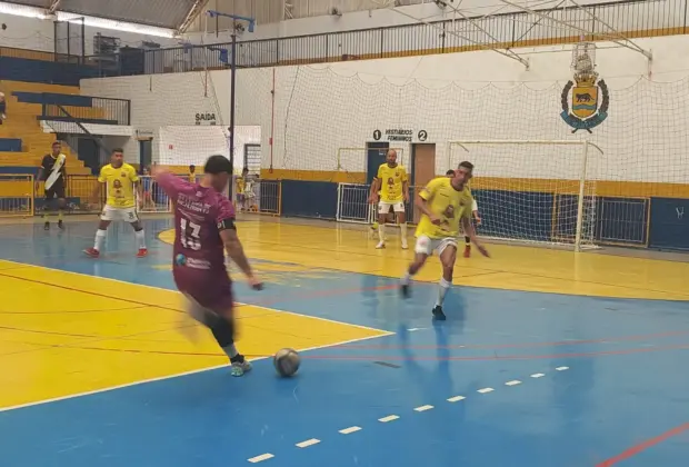 CAMPEONATOS MUNICIPAIS DE FUTSAL E DE FUTEBOL VETERANOS MOVIMENTAM FINAL DE SEMANA EM JAGUARIÚNA