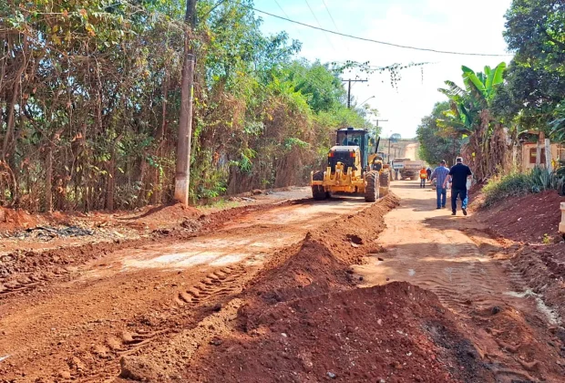 Martinho Prado: recape e nova infraestrutura asfáltica são executados na Rua Lazaro Teodoro de Freitas