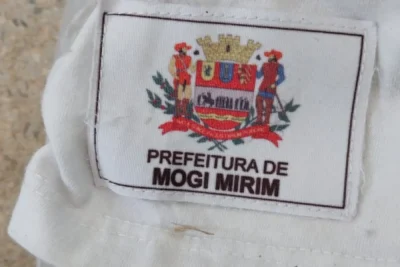 Uniforme falso de agentes da saúde foi encontrado no bairro do Santa Clara