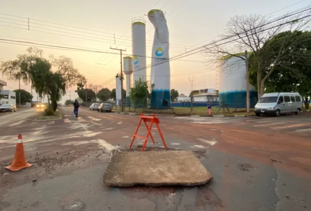 Caixa d’água de 100 mil litros explode durante madrugada em Artur Nogueira e placas vão parar em avenida