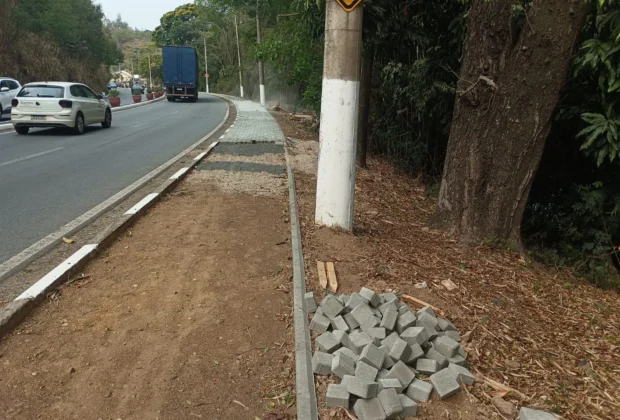 Prefeitura de Pedreira constrói calçadas na Avenida Wanderlei José Vicentini e Estrada Municipal Hermelinda Lazarini Ferraresso