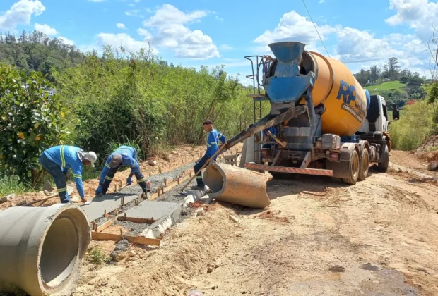 Prefeitura de Pedreira realiza obras de infraestrutura para Pavimentação Asfáltica da Rua Luiza Eccel