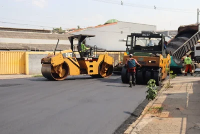 Prefeitura de Pedreira realizou o Recapeamento Asfáltico de ruas do centro