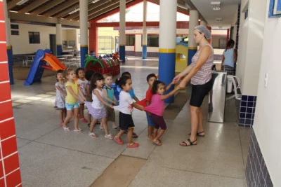 PREFEITURA DE JAGUARIÚNA ABRE PERÍODO DE ATENDIMENTO PARA MATRÍCULAS DA EDUCAÇÃO INFANTIL NESTA TERÇA