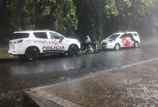 Motocicleta roubada é localizada em Mogi Guaçu após tentativa de fuga