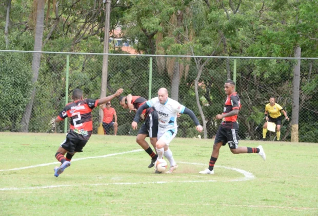 Competição acirrada marca fase eliminatória do 16º Campeonato Municipal de Futebol Amador Série Ouro