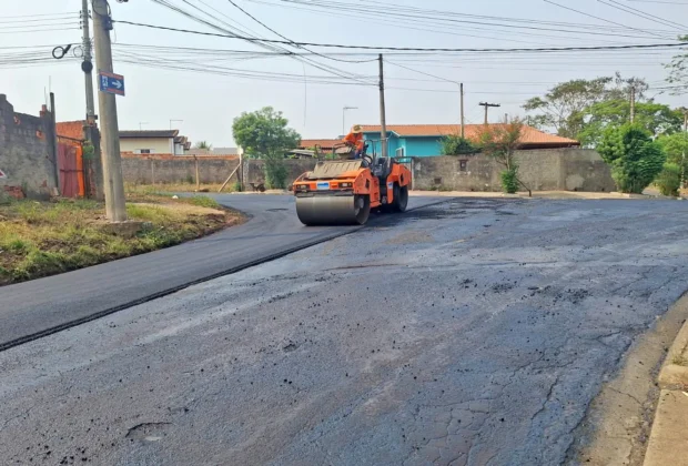 Estrada Policarpo Albino Canato é contemplada com novo asfalto em 790,50 metros lineares de extensão