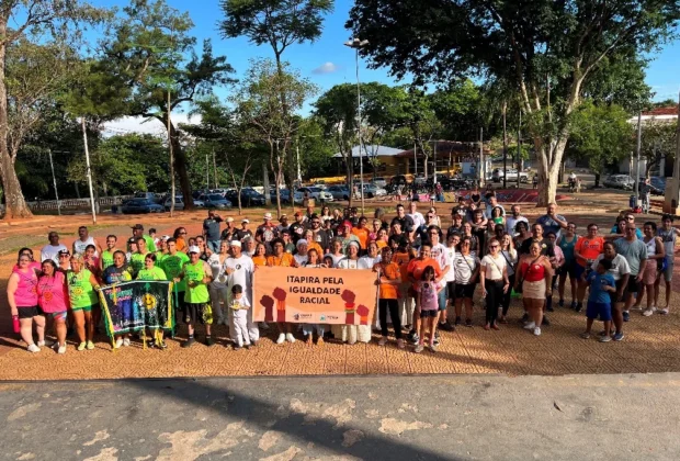 1ª Caminhada pela Igualdade Racial tem grande adesão em Itapira