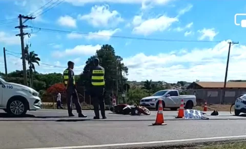 Mulher morre em colisão entre moto e carro na SP-107, em Holambra