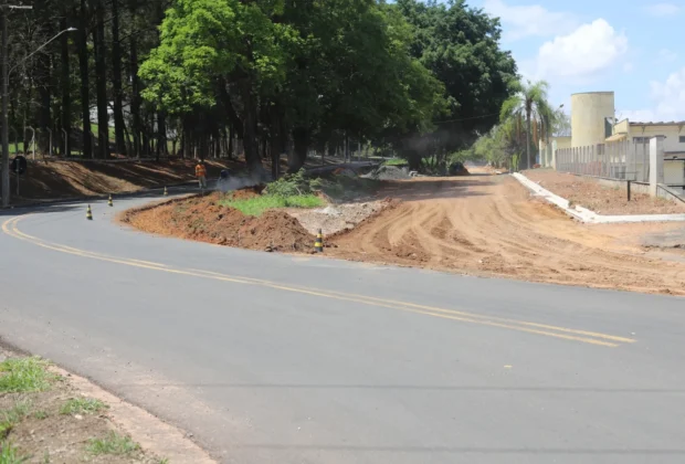 PREFEITURA ABRE LICITAÇÃO PARA ILUMINAR BOSQUE DE MARIA E ESTENDER REDE EM AVENIDAS