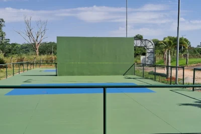 PREFEITURA DE JAGUARIÚNA INAUGURA PRIMEIRA QUADRA DE PICKLEBALL NO COMPLEXO DE TÊNIS