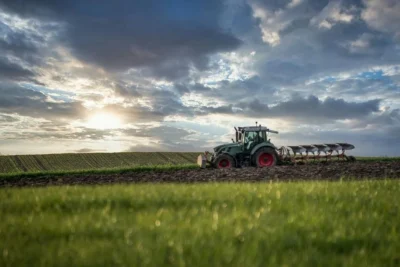 Governo de SP bate recorde de quase meio bilhão em crédito para o agro em 2023 e 2024