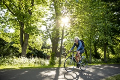 Conheça os benefícios da prática do ciclismo na terceira idade