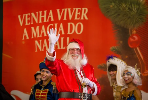 Público de 8 mil pessoas prestigia chegada do Papai Noel na Ceasa