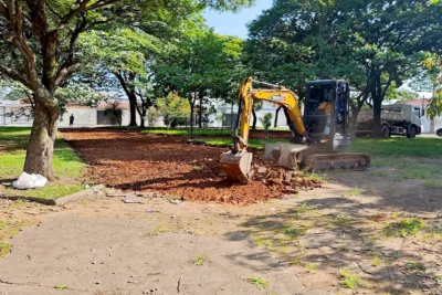 Prefeitura inicia a revitalização da Praça Sorocaba, no Jardim Santo Antonio