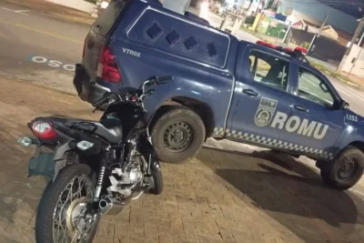 ROMU apreende motocicleta adulterada e drogas em Artur Nogueira