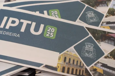 Prefeitura de Pedreira iniciou a entrega dos carnês de IPTU de 2025