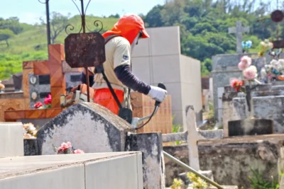 Prefeitura de Pedreira realizou limpeza no Cemitério Santa Cruz