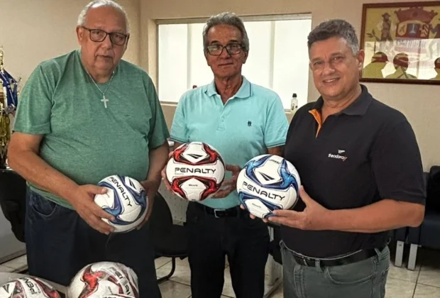 SEJEL RECEBE DOAÇÃO DE 30 BOLAS DA ACIMM PARA A COPA RURAL