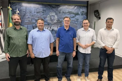Prefeito Toninho Bellini recebe deputado estadual Rafa Zimbaldi e pleiteia verbas para saúde