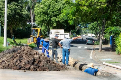 SAAEJA REALIZA TROCA DE REDE DE ESGOTO NO BAIRRO NOVA JAGUARIÚNA