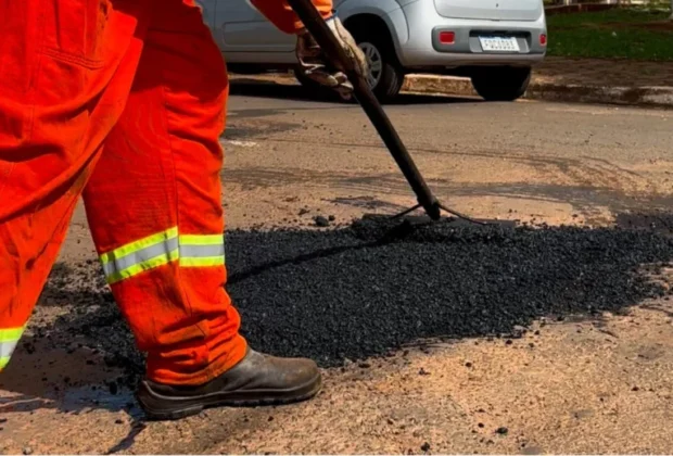 Prefeito Pedro Franco acompanha melhorias nas vias urbanas e rurais de Engenheiro Coelho 16 de janeiro de 2025