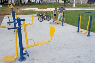 Secretaria de Esporte entrega academia ao livre aos moradores do Mogi Mirim II