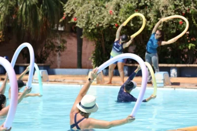 AULAS DE HIDROGINÁSTICA E NATAÇÃO RETORNAM AO AZULÃO