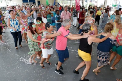 HOJE TEM BAILE DE CARNAVAL DA TERCEIRA IDADE NO SERRA DOURADA