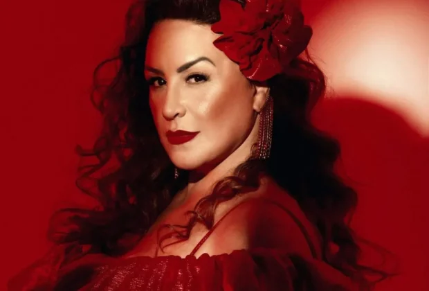Gina Garcia apresenta show especial “Gina Canta Gal” no Blue Note SP!