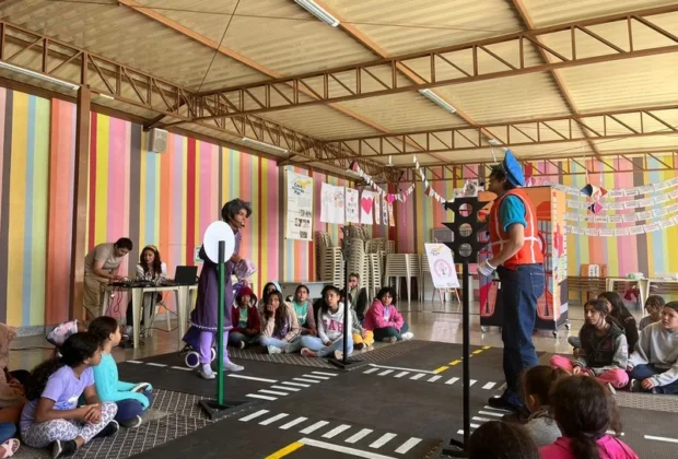 Crianças de Santo Antônio de Posse recebem apresentação do projeto “O Trânsito do Bem”