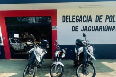 Homem é Preso com CNH Falsa e Moto com Placa Adulterada Após Perseguição em Pedreira