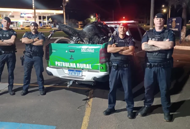 Guarda Civil Municipal de Santo Antônio de Posse localiza motocicleta roubada em área rural 